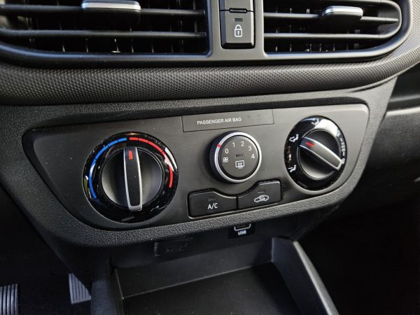 Hyundai i10 1.0 Comfort 5-zits occasion kopen Valthermond — foto 20