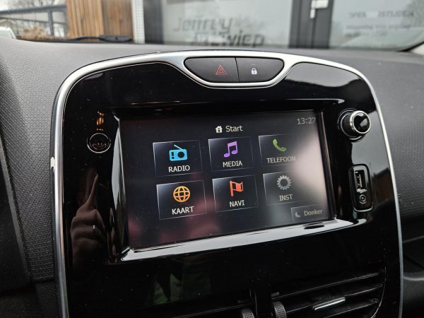 Renault Clio Estate 0.9 TCe Night&Day occasion kopen Valthermond — foto 20